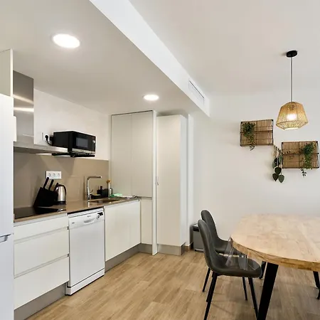 아파트 Tr3sor Homes *